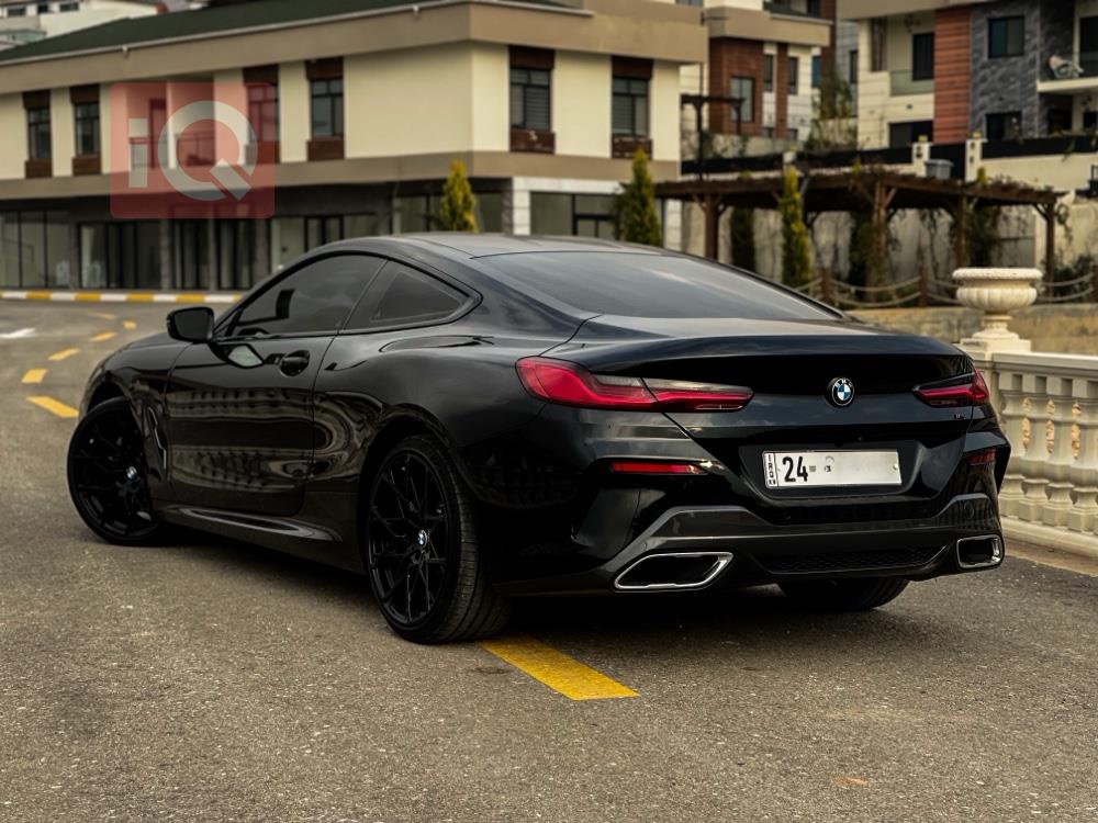 بي ام دبليو 8 الفئة